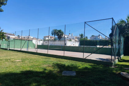 28a56ddd741049fae65544d8b7c68435 - 19