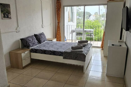 28a56ddd741049fae65544d8b7c68435 - 3