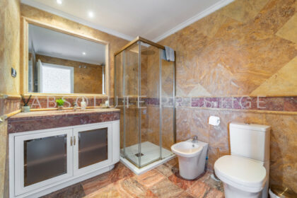 28cbed287ab5d8c95b6b6dce8797fce0 - 39