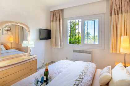 292383289b39c88da5047a8ed6f90b13 - 14