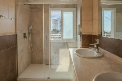 293d9739926a85cac21b6f510aeac89e - 18