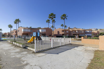 2952b2a380a966f9a241fd63175d5cec - 19