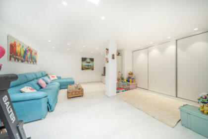 2978f3b2857f0b5a7f20eef5695c6ddd - 24