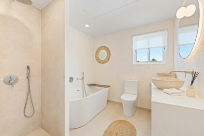 2a2fd3f68f0624d50a1de7b866d0166a - 10