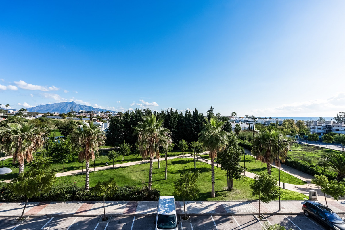 2a7795da32859c3874cd8eda0708482d - 25