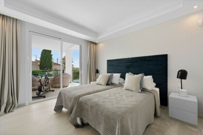 2a83d761baa6d5b1826e6469f548b15c - 13