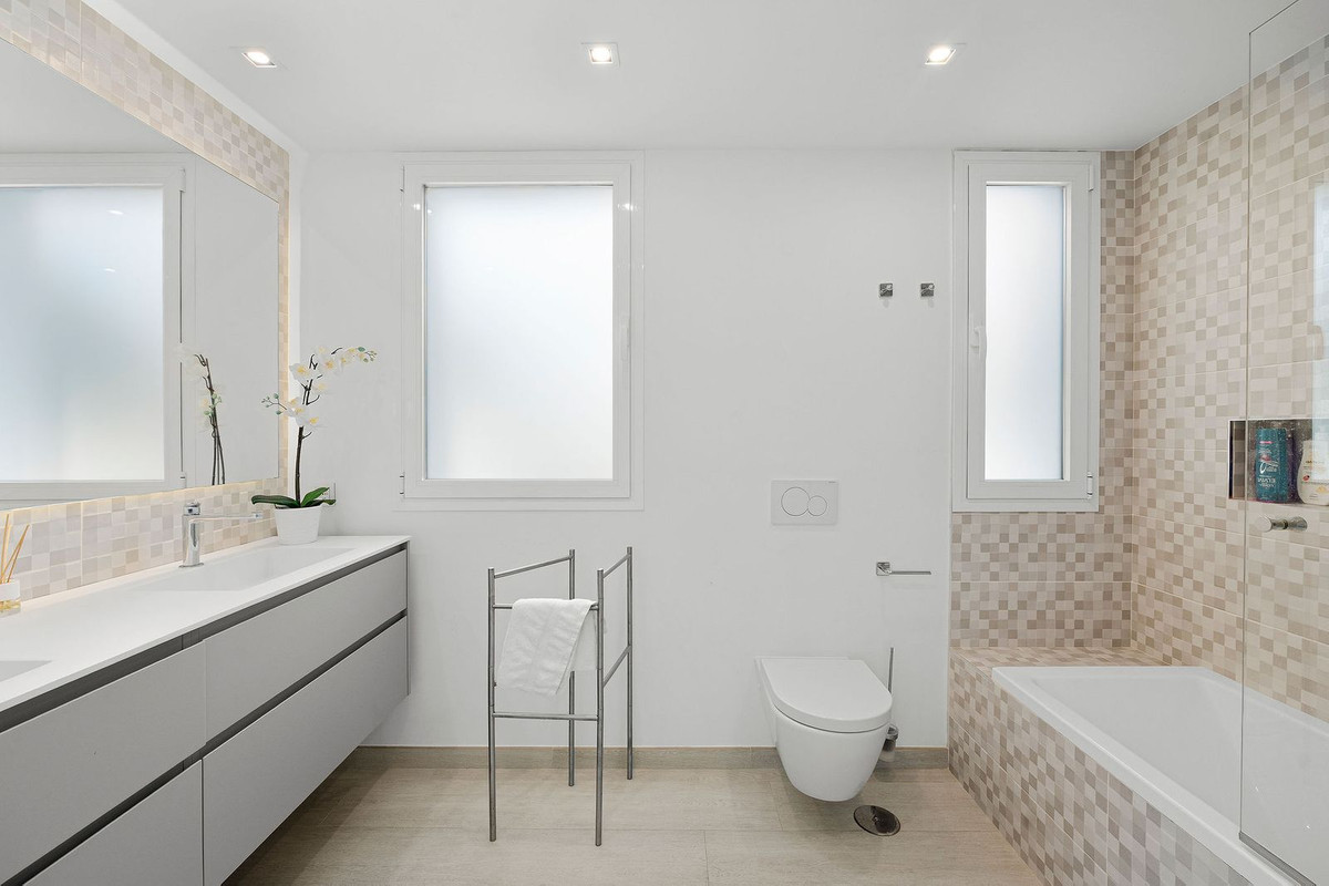 2a83d761baa6d5b1826e6469f548b15c - 14