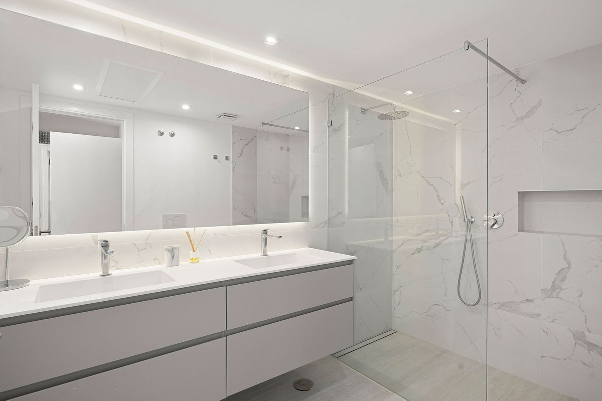 2a83d761baa6d5b1826e6469f548b15c - 26