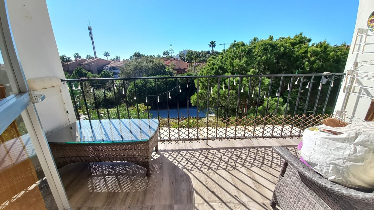 2b0b5c783bd788e8859500699a4d8a2f - 12