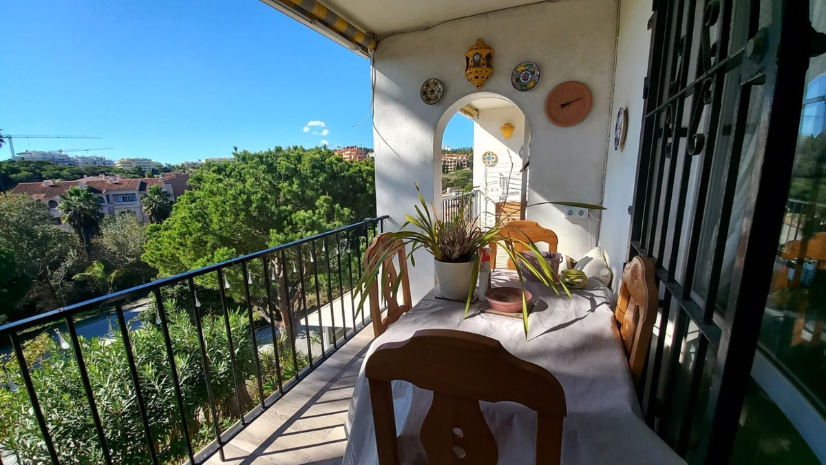 2b0b5c783bd788e8859500699a4d8a2f - 13