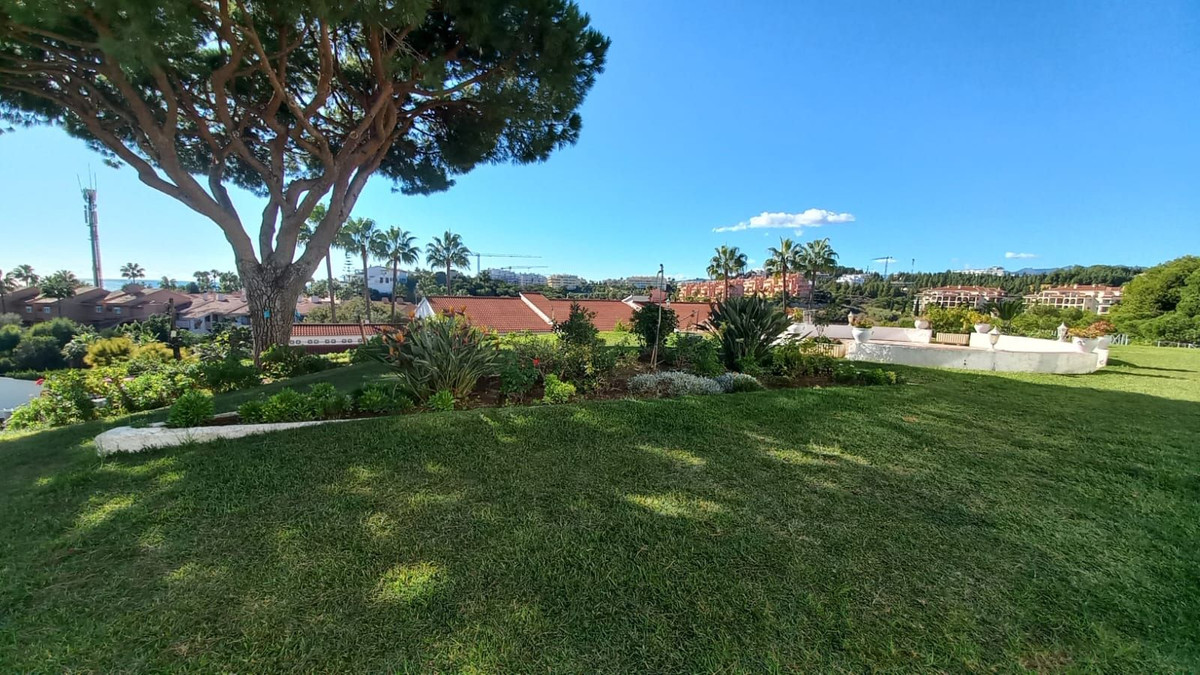 2b0b5c783bd788e8859500699a4d8a2f - 15