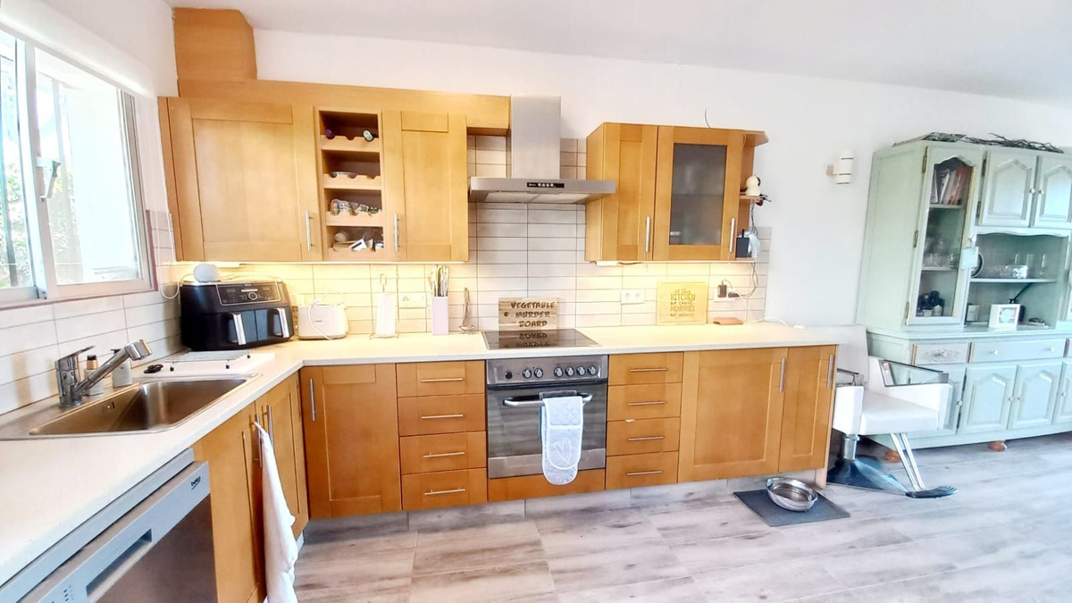 2b0b5c783bd788e8859500699a4d8a2f - 5