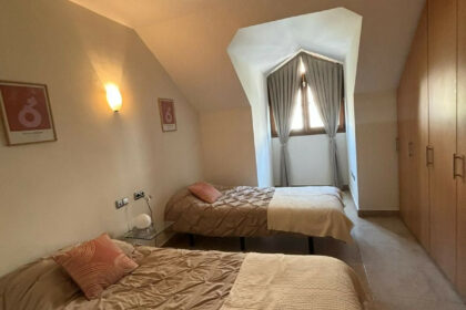 2b5352a2fcb26028a5d0c1ca3edbec51 - 10