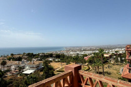 2b5352a2fcb26028a5d0c1ca3edbec51 - 2