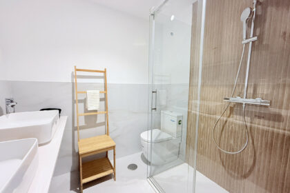 2b8253aee24710f75e88a176a2ea8e7c - 19