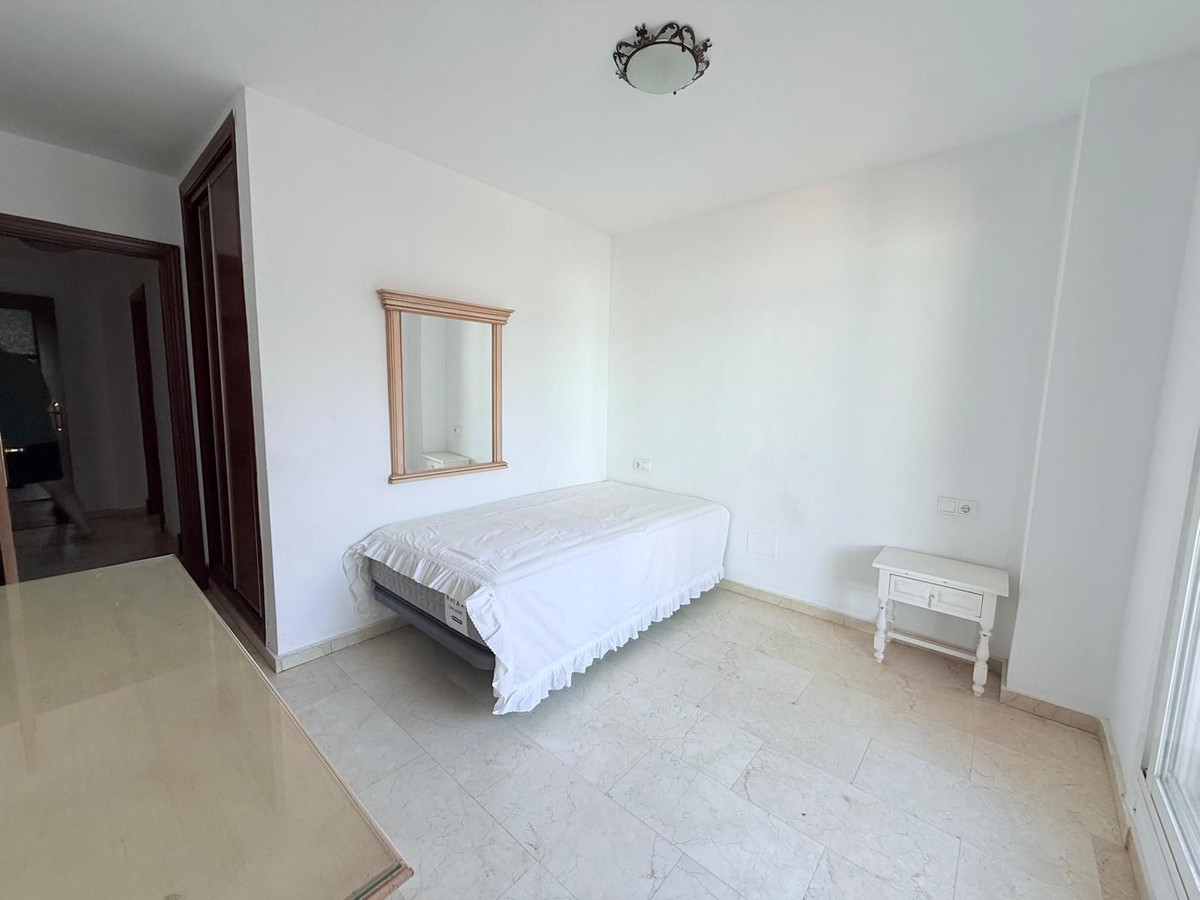 2bd1d182d0c4dcf18c3bd84ddb94025a - 13