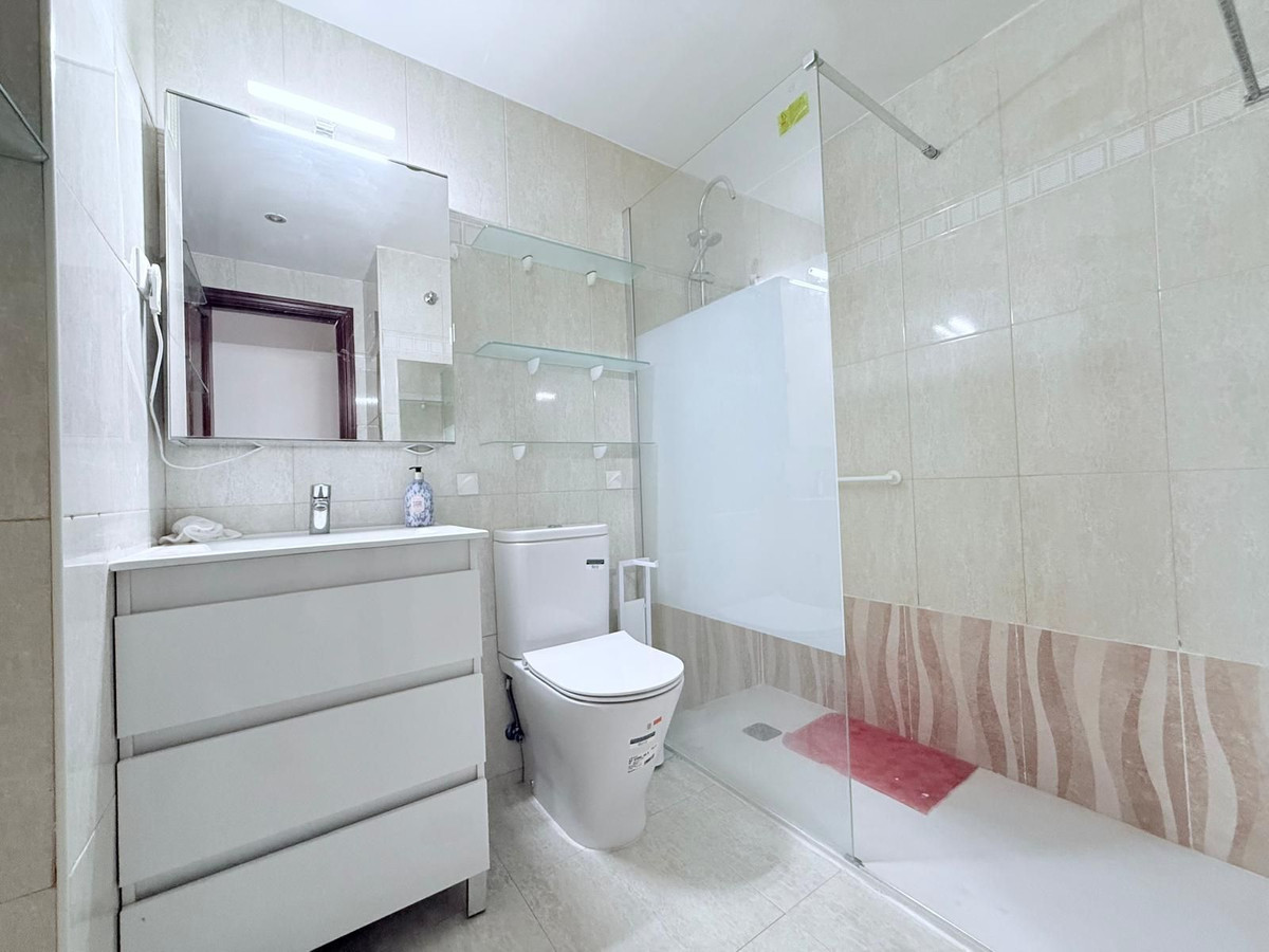 2bd1d182d0c4dcf18c3bd84ddb94025a - 15