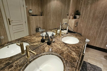 2be92d87b1ac94603c66bbac397d0998 - 12