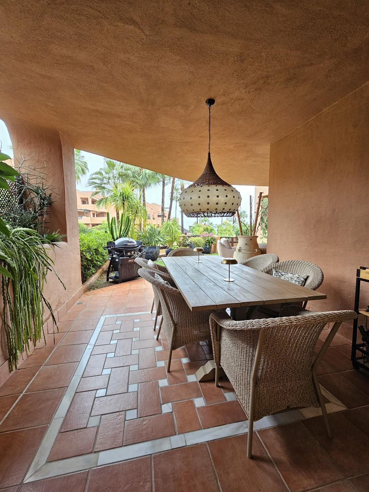 2be92d87b1ac94603c66bbac397d0998 - 13