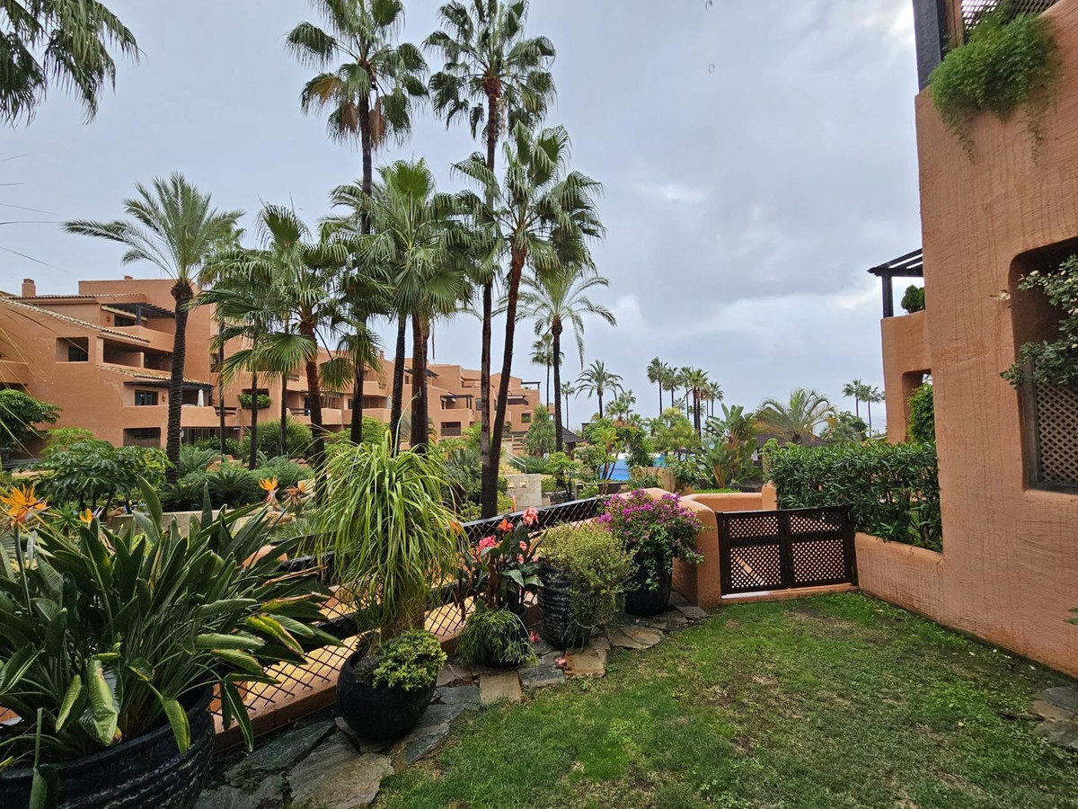 2be92d87b1ac94603c66bbac397d0998 - 17