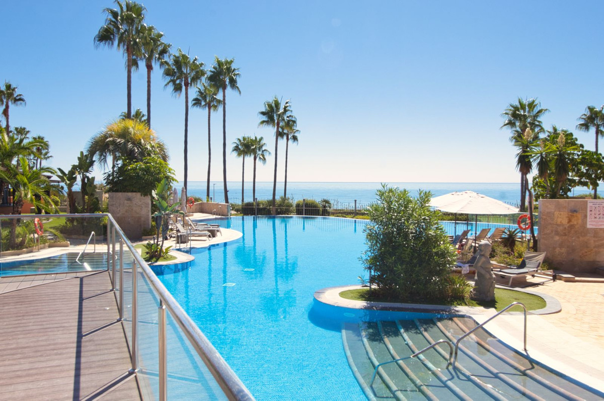 2be92d87b1ac94603c66bbac397d0998 - 25