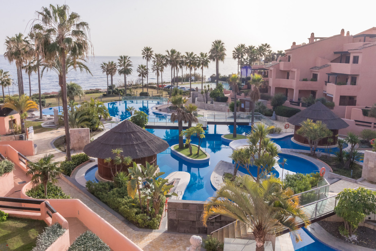 2be92d87b1ac94603c66bbac397d0998 - 32