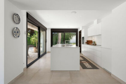 2c0ba4bdf80e970a2778dfc7e057542e - 10