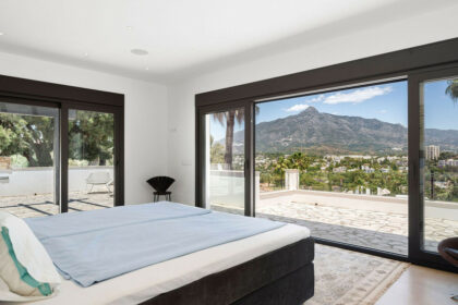 2c0ba4bdf80e970a2778dfc7e057542e - 18