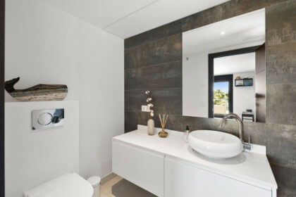 2c0ba4bdf80e970a2778dfc7e057542e - 19