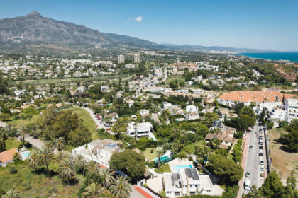 2c0ba4bdf80e970a2778dfc7e057542e - 44