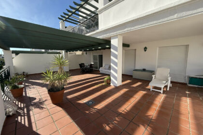 2c4f51593cbd86610327c381cf0c9069 - 19