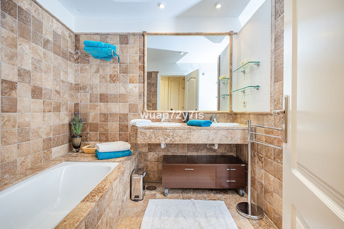 2c5135df2a6b8c0a5da62e771f5ddcc9 - 17