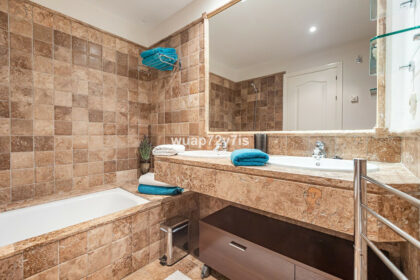 2c5135df2a6b8c0a5da62e771f5ddcc9 - 19