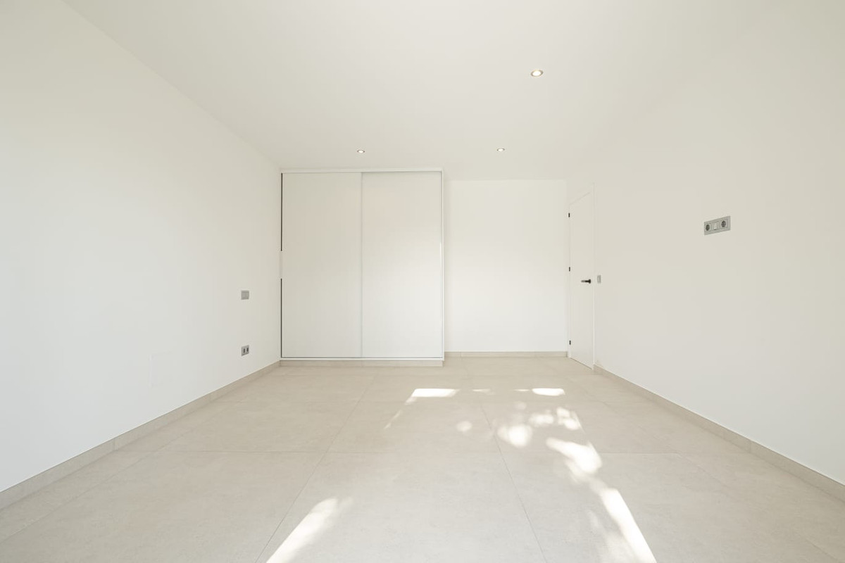 2ca3c78a4057d58b909a31666aa57dc1 - 19