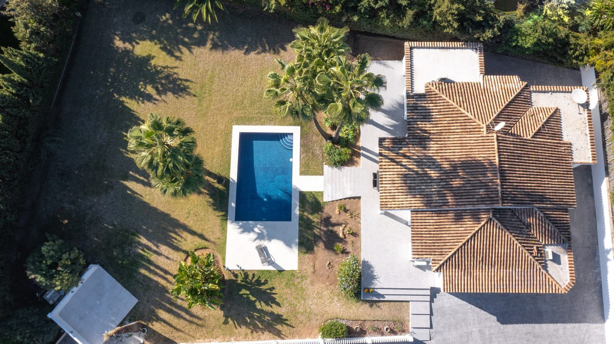 2ca3c78a4057d58b909a31666aa57dc1 - 21