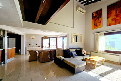 2ccd38b86be520bc9ac4bb15f89feff1 - 10