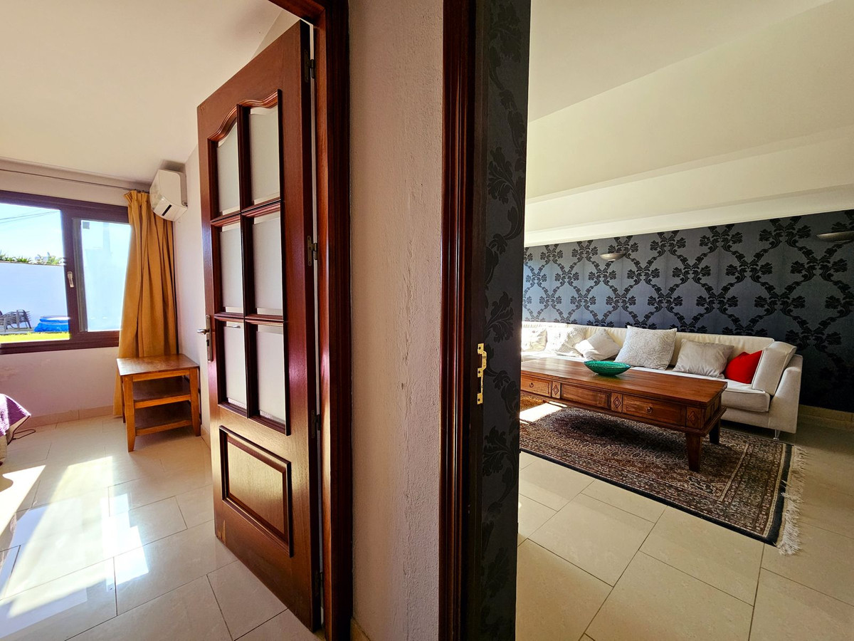 2ccd38b86be520bc9ac4bb15f89feff1 - 13