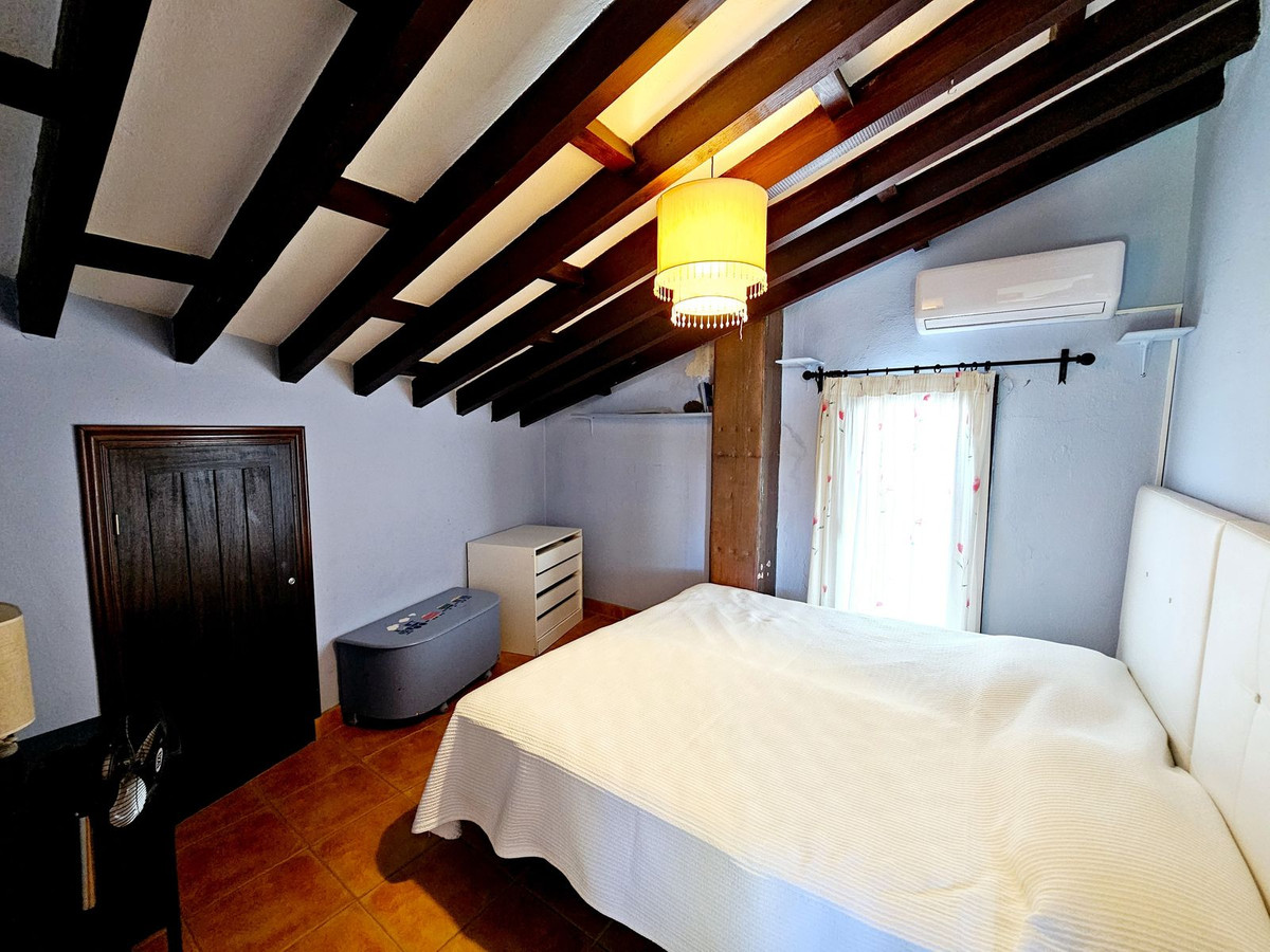 2ccd38b86be520bc9ac4bb15f89feff1 - 22