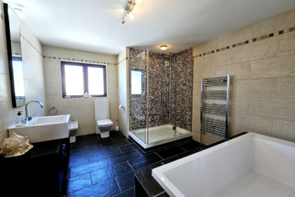 2ccd38b86be520bc9ac4bb15f89feff1 - 26