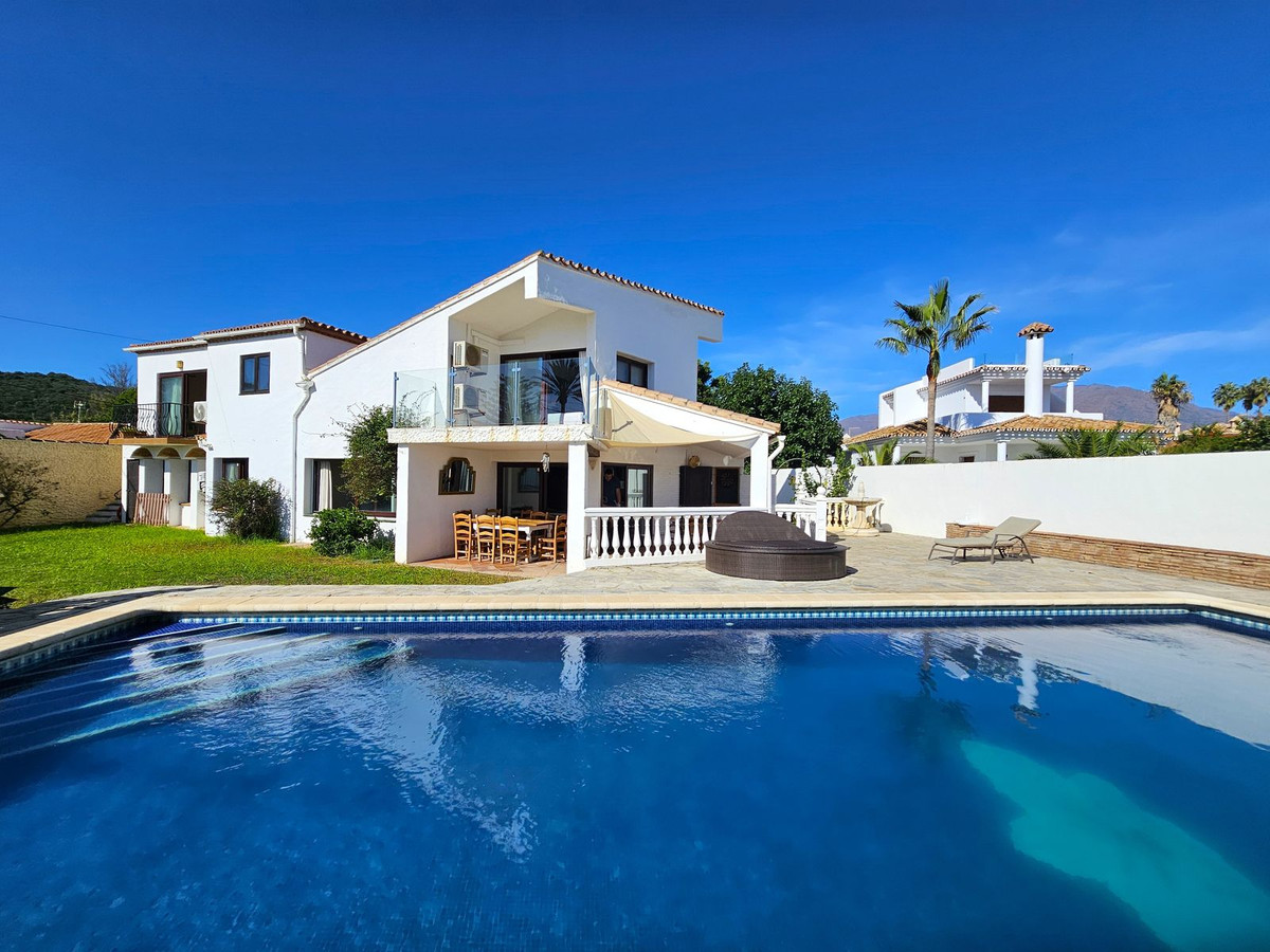 2ccd38b86be520bc9ac4bb15f89feff1 - 28