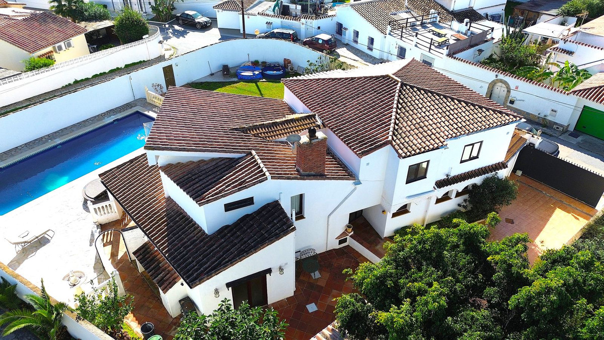 2ccd38b86be520bc9ac4bb15f89feff1 - 4