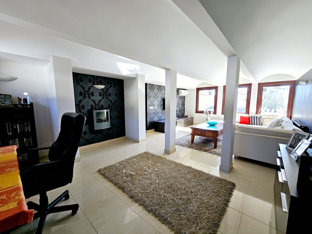 2ccd38b86be520bc9ac4bb15f89feff1 - 6