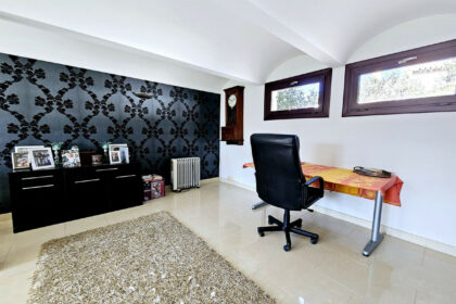 2ccd38b86be520bc9ac4bb15f89feff1 - 7