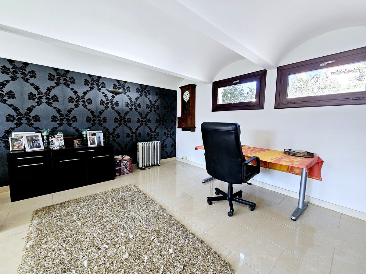 2ccd38b86be520bc9ac4bb15f89feff1 - 7