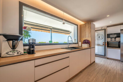 2d29fe369e4e03331da79741dd1e8ef7 - 12