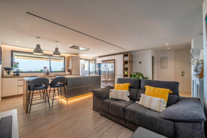 2d29fe369e4e03331da79741dd1e8ef7 - 13