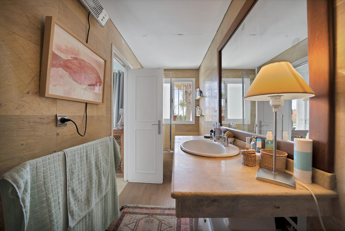 2d3aa501cc79edb8e9116c43a2590eac - 27