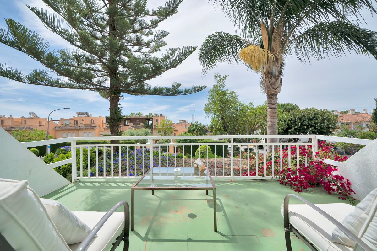 2d3aa501cc79edb8e9116c43a2590eac - 28