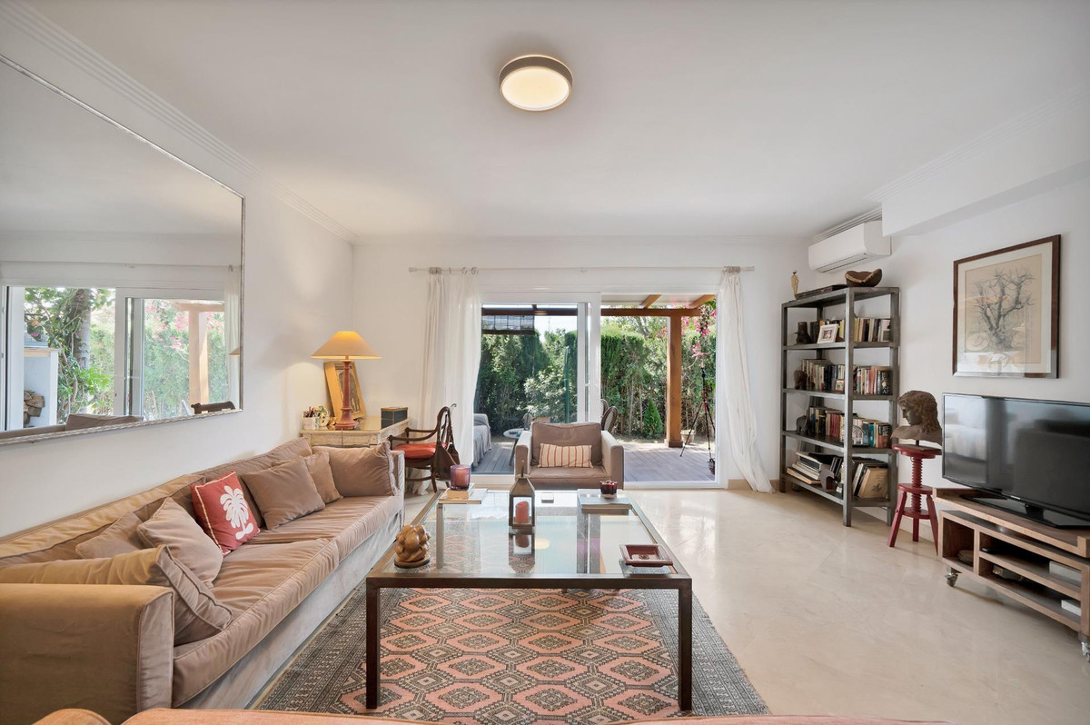 2d3aa501cc79edb8e9116c43a2590eac - 4