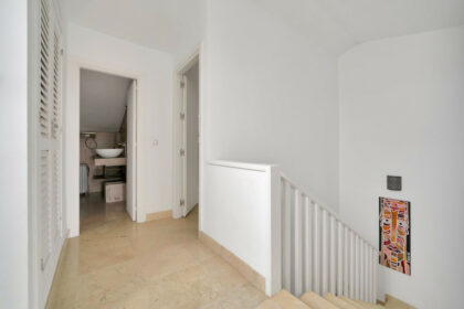 2d3aa501cc79edb8e9116c43a2590eac - 45